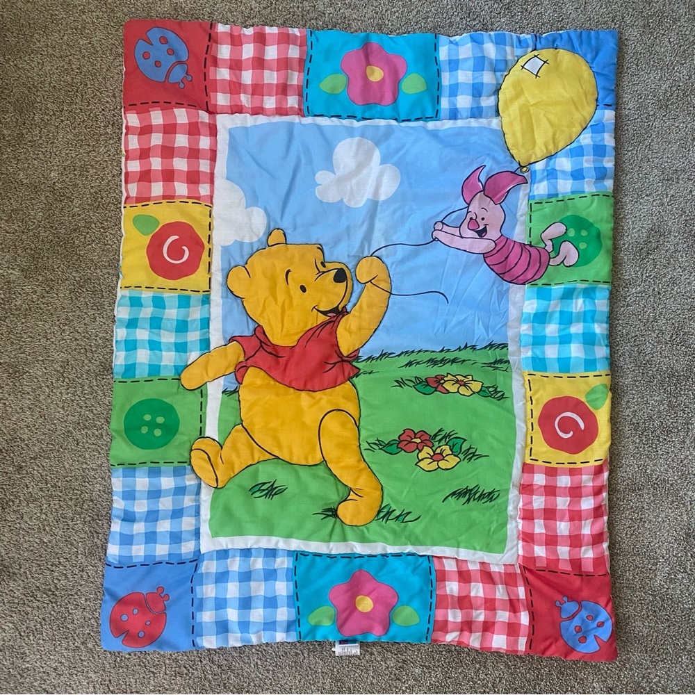 Vintage 1997 Winnie the Pooh Baby Crib Quilt Blanket Comforter – 41x33”